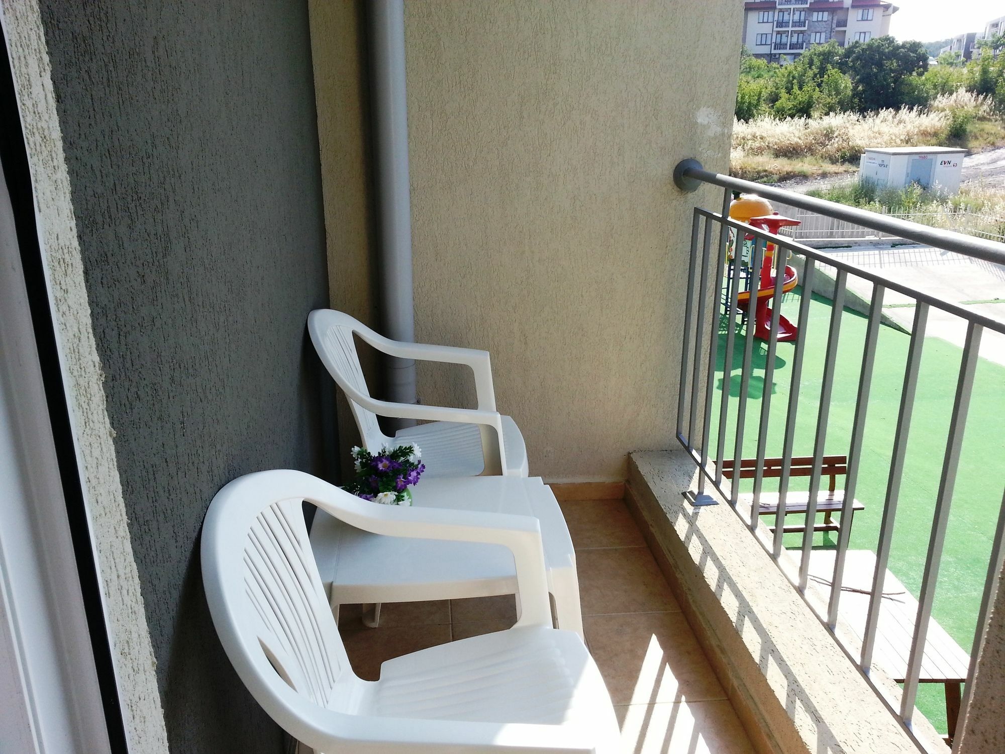Menada Butterfly Apartment Sveti Vlas Exterior foto