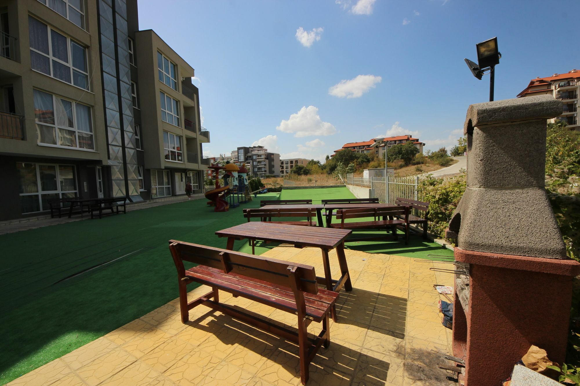 Menada Butterfly Apartment Sveti Vlas Exterior foto
